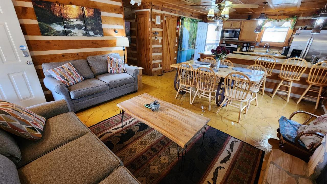 Rustic Cabin セバービル エクステリア 写真